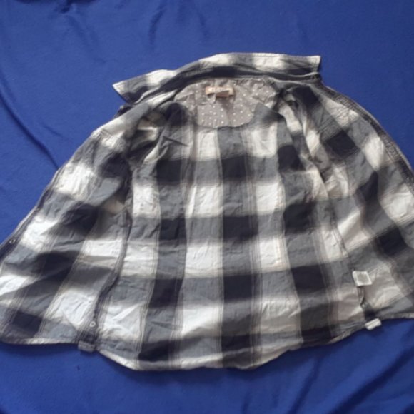 Arizona Women Black&White Plaid Flannel - Picture 6 of 11